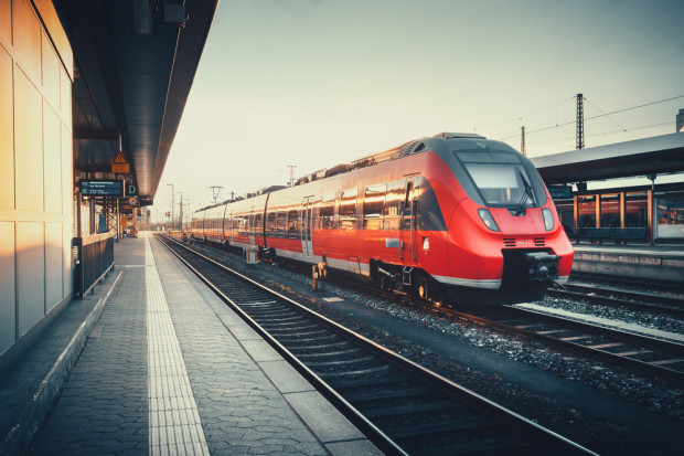 Fot. shutterstock Sejm przyjął poprawki do noweli o transporcie kolejowym