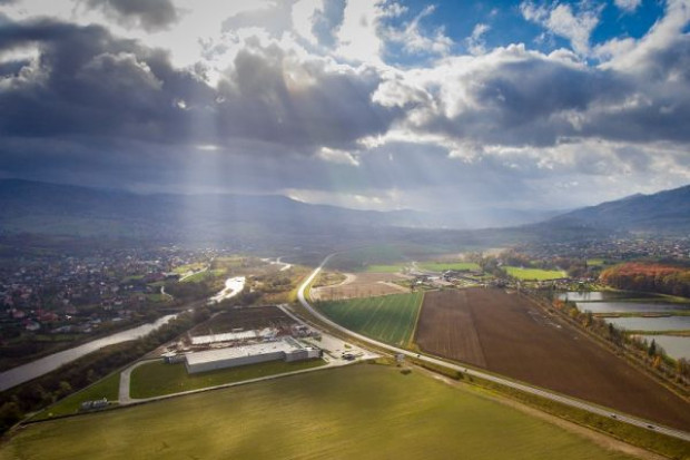 Działka PINTY fot. Browar PINTA/AeroFoto Beskid Tomasz Figura Browar PINTA dopina finansowanie inwestycji browaru, rozpoczął przetargi