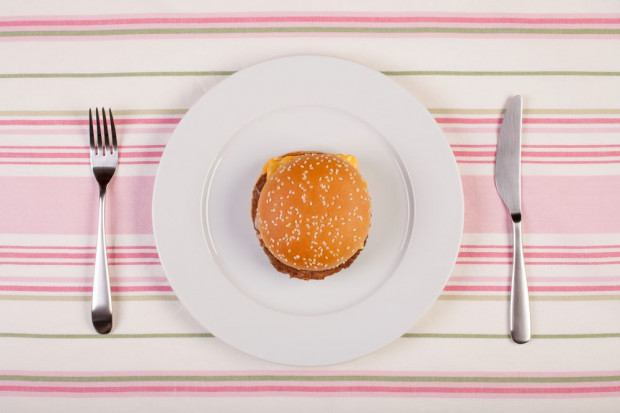 fot. shutterstock.com McDonald's planuje wprowadzić obsługę kelnerską