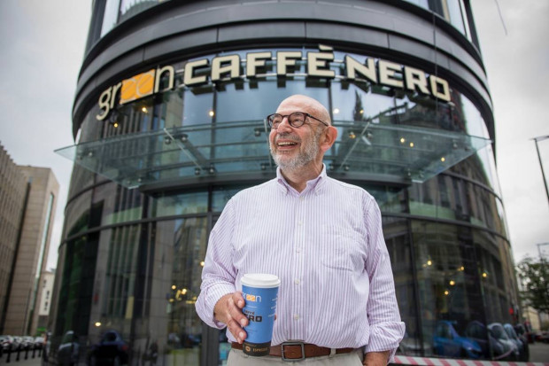 Adam Ringer, prezes sieci kawiarni Green Caffe Nero; fot. Piotr Waniorek (Żelazna Studio) Green Coffee wiele wniosło do Caffe Nero - polski design i model jedzenia w kawiarniach