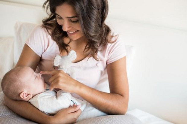 fot. shutterstock Karmienie piersią nie wpływa na zachowanie i inteligencję