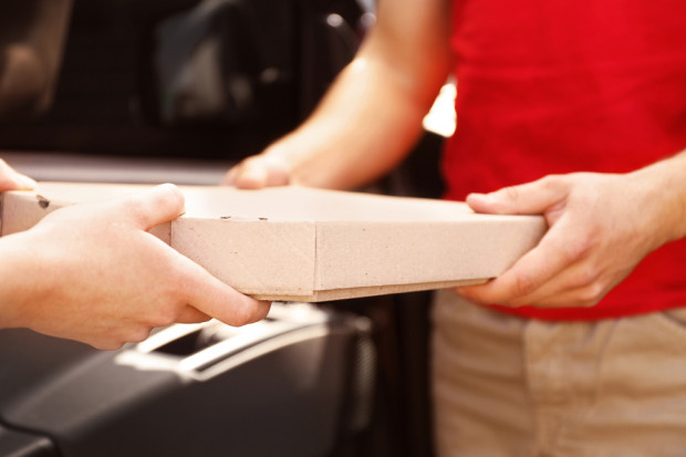 fot. shutterstock AmRest stawia na segment delivery. Kupuje akcje Pizza Portal