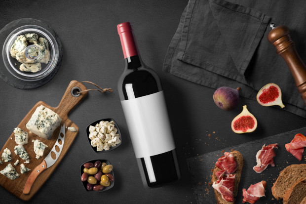 fot. Shutterstock Polacy wydają na wino 5 mld zł, na rynku umacnia się trend premiumizacji