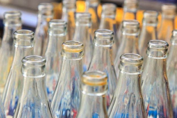 fot. shutterstock Kaucje za puszki, szkło i plastik
