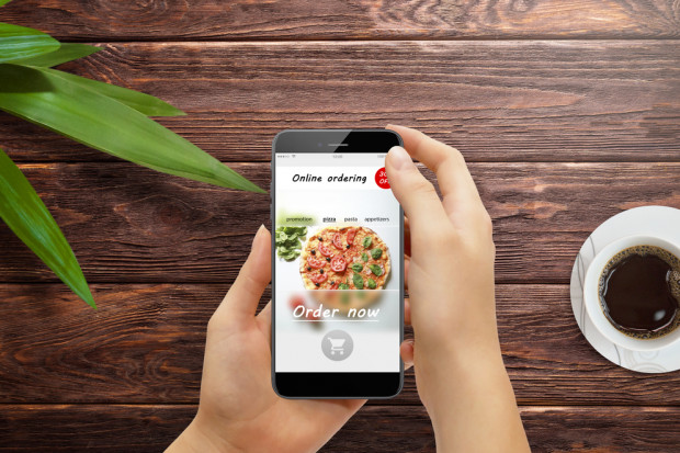 Fot. shutterstock Rynek gastronomiczny przyspiesza, m.in. dzięki zamówieniom online