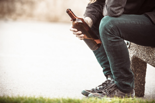 fot. shutterstock Biskup: Polacy nie umieją pić alkoholu, używamy go narkotycznie