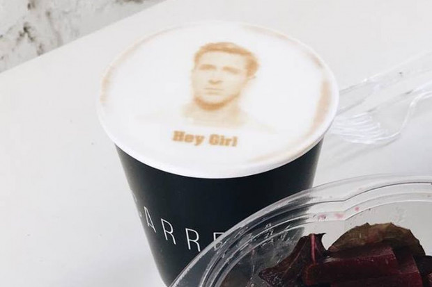 fot. facebook/Carrera Cafe Trendy: Latte z wizerunkiem Ryana Goslinga?