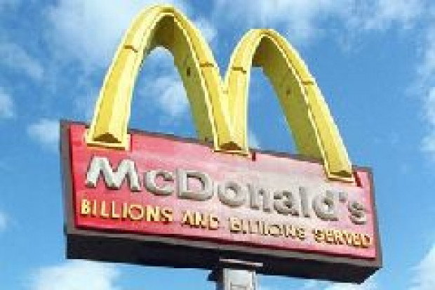 McDonald's nie sprzedaje kanapek z pomidorami w plasterkach przez salmonellę