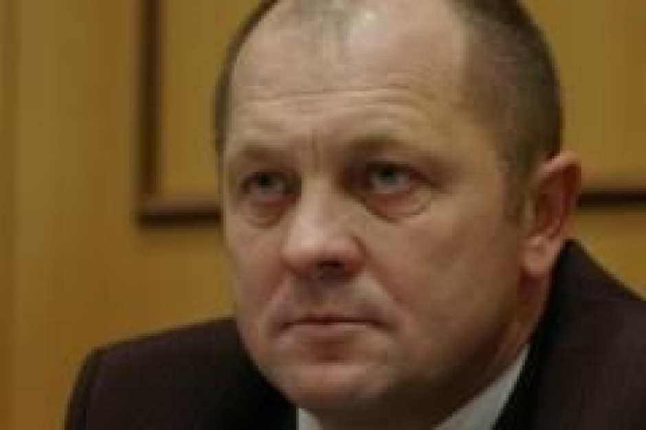 Sawicki zabierze dotacje przetwórcom, odda rolnikom