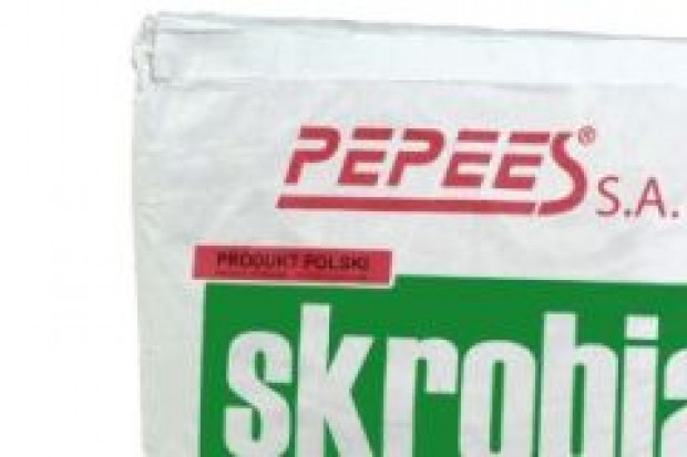 Pepees podpisuje umowy kredytowe