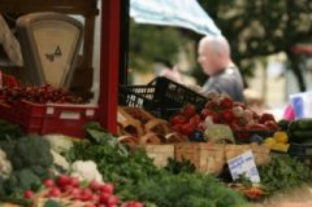 UE: Tanieją produkty rolne