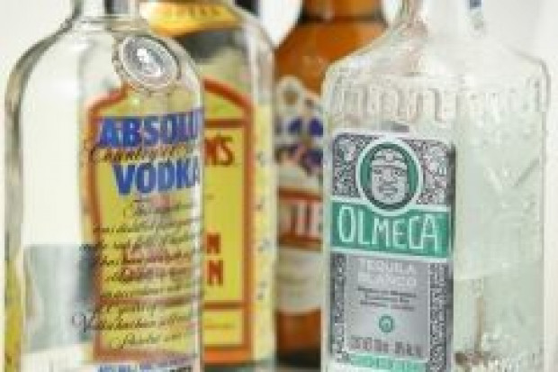 Celnicy będą mogli sprzedać dobry alkohol