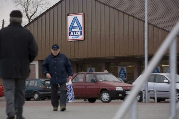 W sklepach dyskontowych Polacy wydadzą rekordowe 17,4 mld zł