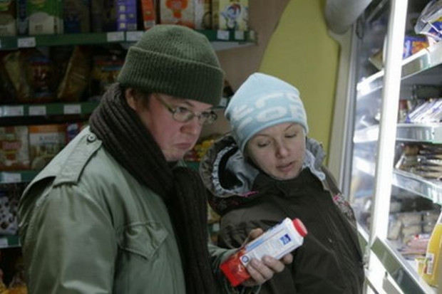 Osiedlowe supermarkety wypierają małe sklepy