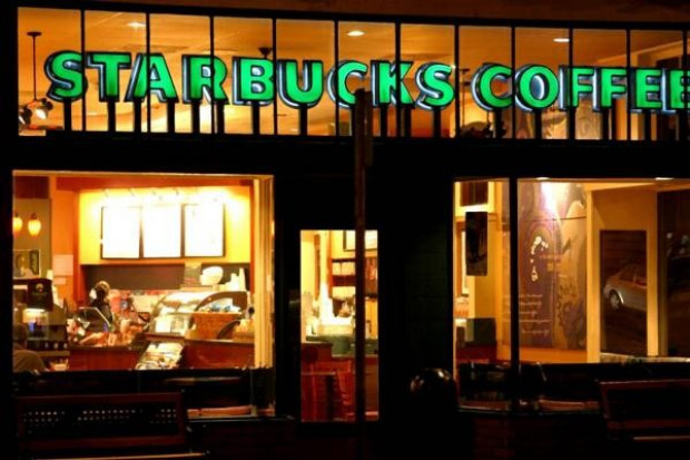 Starbucks opóźnia debiut na polskim rynku
