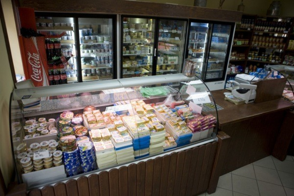 Ceny mleka i produktów mleczarskich będą nadal spadać