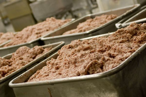 Podkarpacki Bank Spółdzielczy chce mieć 66 proc. głosów w Beef-Sanie