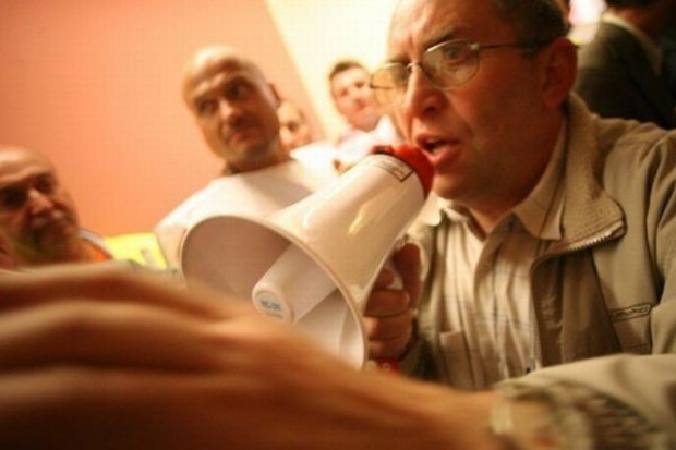Bitwa pod KDT!!! Policja będzie szturmować halę?