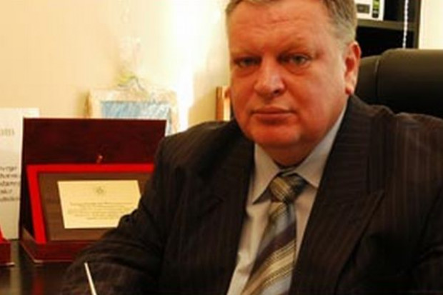fort. www.latas.myslenice.pl Poseł PiS upił się