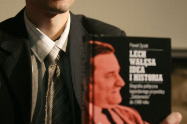 Córka Wałęsy: Książka