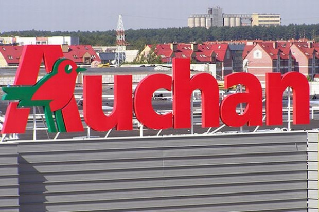 Auchan chce sklepy generujące straty zmienić w samoobsługowe dyskonty