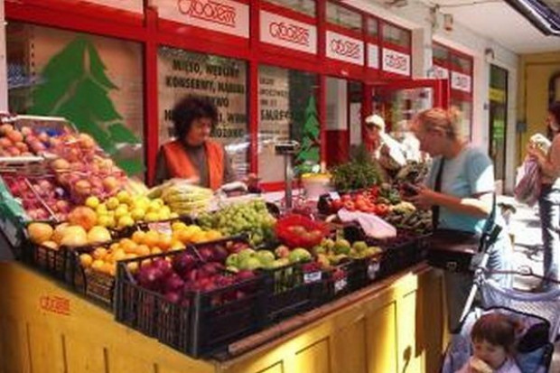 Sklepy Społem mało konkurencyjne, wyniki sprzedaży idą w dół