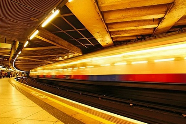 Koleje Mazowieckie: Umowa na modernizację do 2011 r. 23 pociągów