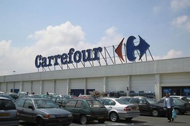fot. express.be W sobotę generalny strajk w sklepach sieci Carrefour