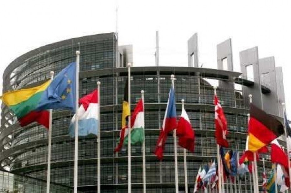 Europosłowie chcą rozprawy z niecnymi praktykami w łańcuchu mleka