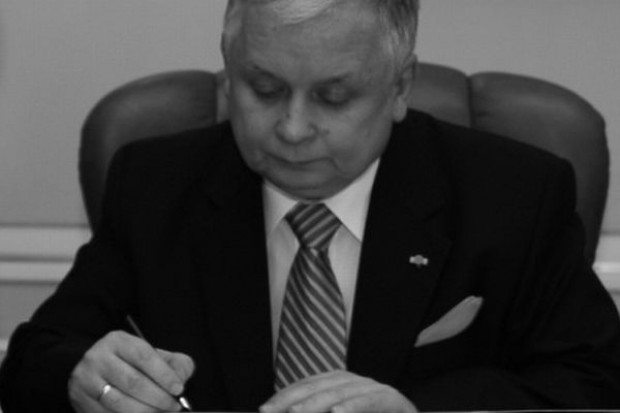 Ciało Lecha Kaczyńskiego znaleziono na miejscu katastrofy w Smoleńsku