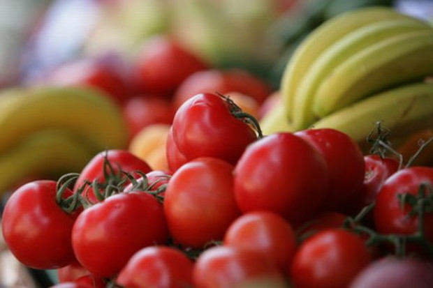 Producenci pomidorów szklarniowych liczą na wzrost cen warzyw