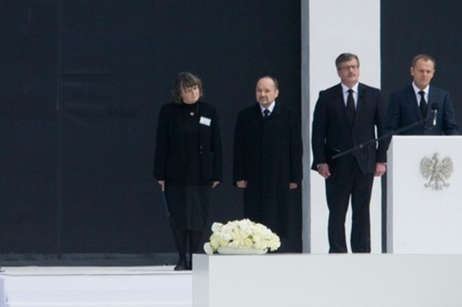 Premier: Rozmiary tragedii przekraczają granice rozumienia
