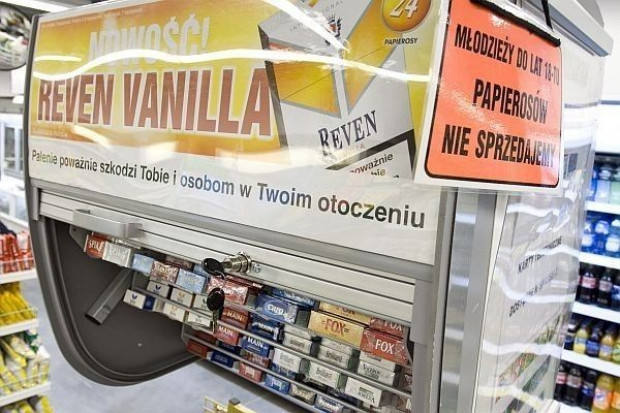 Od listopada sprzedawcy nie będą mogli sprzedawać papierosów w systemie samoobsługowym