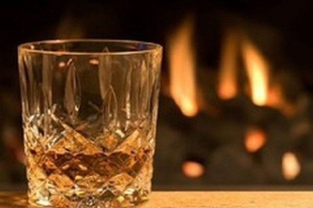 Celnicy w Kuwejcie przechwycili 37 tys. butelek whisky