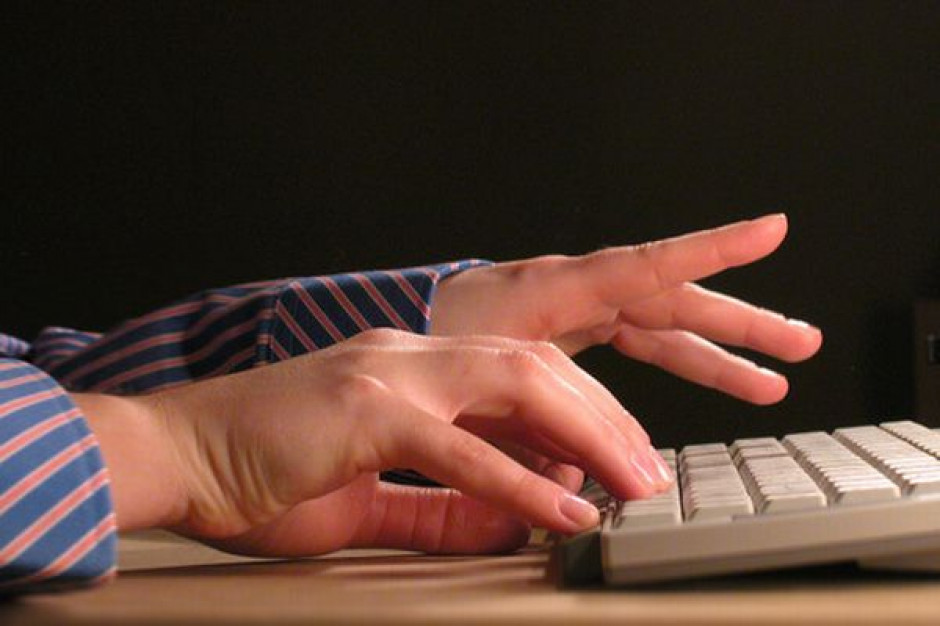 Aż 30 proc. Polaków kupi świąteczne prezenty przez internet