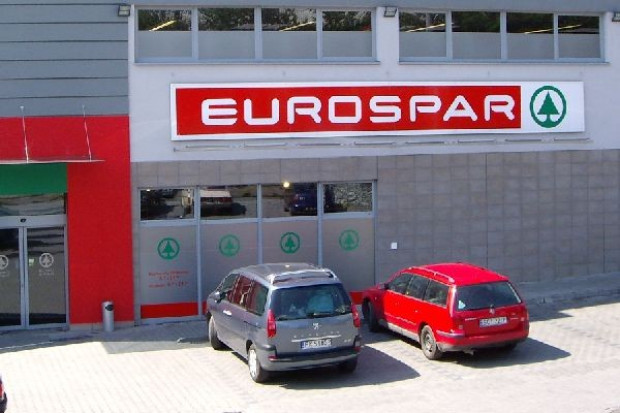 Sklep EuroSPAR to duże supermarkety działające na powierzchni od 1000 do 2,5 tys. mkw. Sieć SPAR wprowadziła do Polski nowy format sklepów