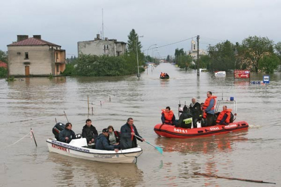 295 tys. ludzi zginęło w klęskach żywiołowych w 2010 r.