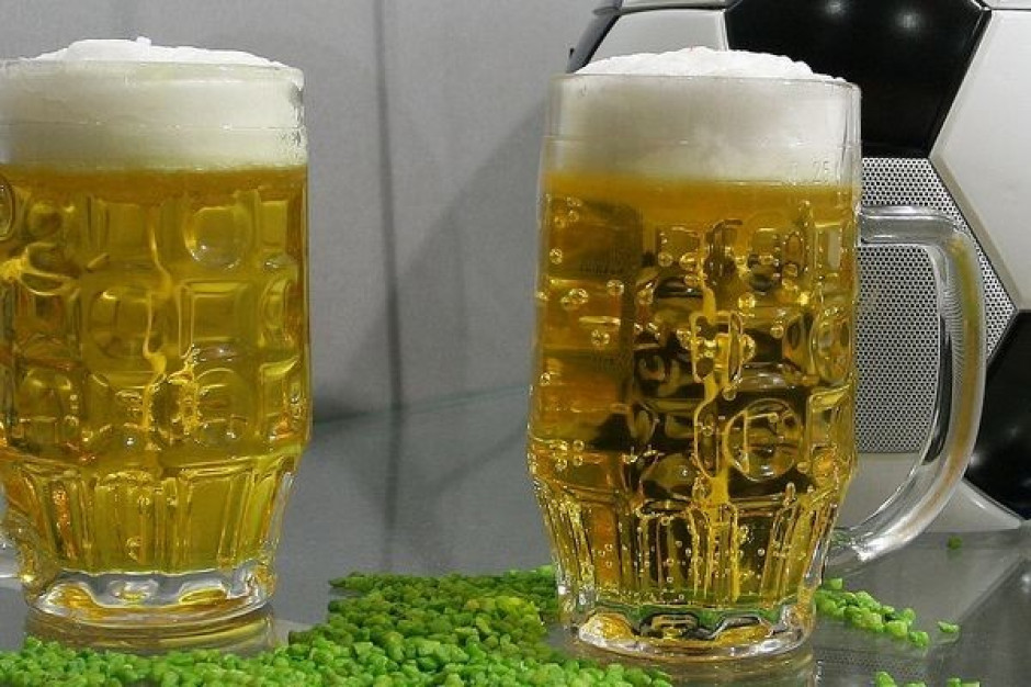 Podczas Euro 2012 na stadionach będzie można sprzedawać piwo