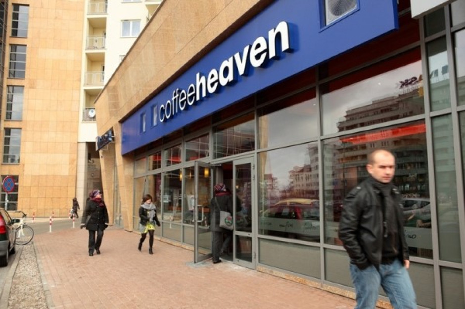 Kawiarnia mieści się w nowoczesnym kompleksie budynków przy ulicy Wańkowicza Coffeeheaven wchodzi na osiedla