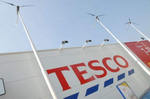 Tesco stawia na myjnie przy hipermarketach