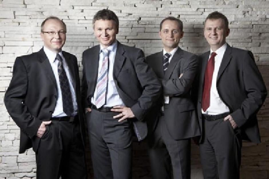 Na zdjęciu zarząd spółki Ambra (od lewej) wiceprezes Grzegorz Nowak, prezes Robert Ogór oraz członkowie zarządu Piotr Kaźmierczak i Piotr Dziarski Dyrektor Ambry: Na akwizycje moglibyśmy przeznaczyć do 80 mln zł