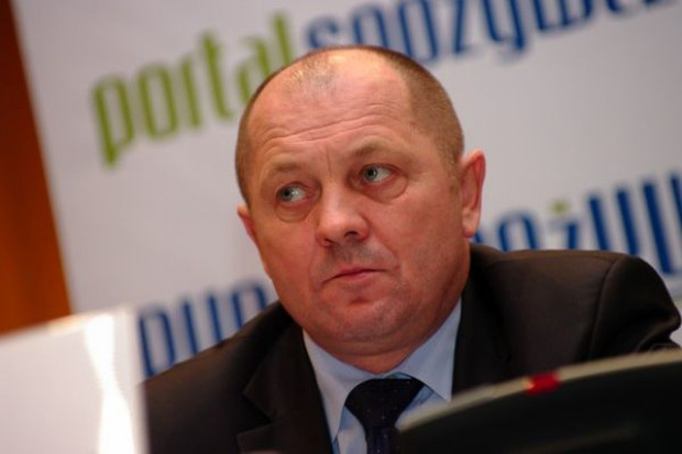 Zdaniem ministra rolnictwa Marka Sawickiego, UOKiK powinien przyjrzeć sie wzrostowi cen cukru. Marek Sawicki wezwał Unię do zwiększenia limitów produkcji cukru