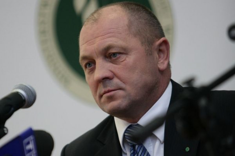 Minister rolnictwa Marek Sawicki chce przedłużenia terminu wprowadzenia w Polsce nowych klatek dla kur niosek. Minister rolnictwa: Nasze oczekiwania w kwestii nowych klatek dla niosek mogą zostać częściowo spełnione