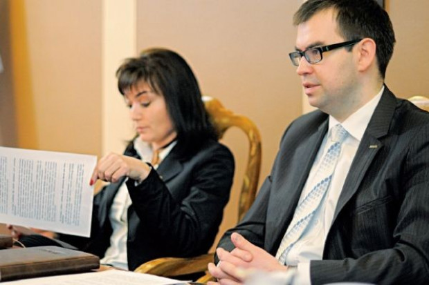 Sylwia i Adam Mokryszowie, biznesowi następcy Teresy i Kazimierza Mokryszów, właścicieli Grupy Mokate Grupa Mokate negocjuje przejęcia. Finał rozmów możliwy w tym roku
