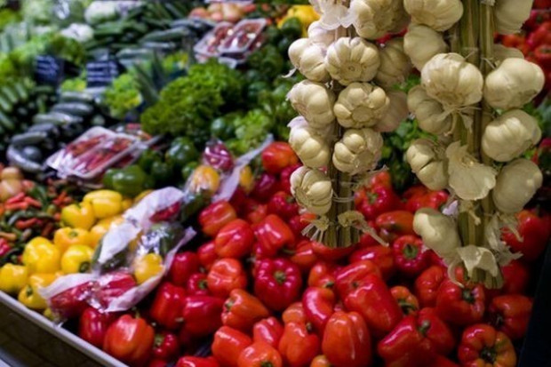 Producenci warzyw otrzymają odszkodowania w wysokości 227 mln euro Komisja wypłaci odszkodowania producentom warzyw w 100 proc.