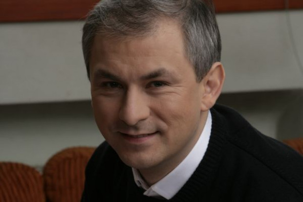 Grzegorz Napieralski, szef SLD chce obniżyć VAT do 19 proc., a banki obłożyć podatkiem Politycy SLD porównali ceny żywności w niemieckich i polskich dyskontach