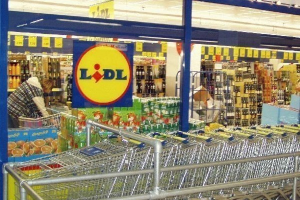 Lidl wysysła za granicę sporo polskich towarów Lidl wyeksportował polskie produkty na sumę 700 mln zł