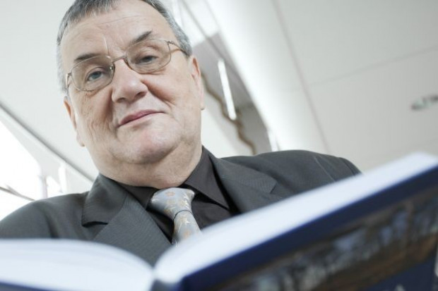 prof. Tomasz Borecki, wykładowca SGGW, a także społeczny doradca Prezydenta RP Doradca Prezydenta RP: Prezydent rozpocznie debatę o zyskach i stratach związanych z wprowadzeniem GMO w Polsce