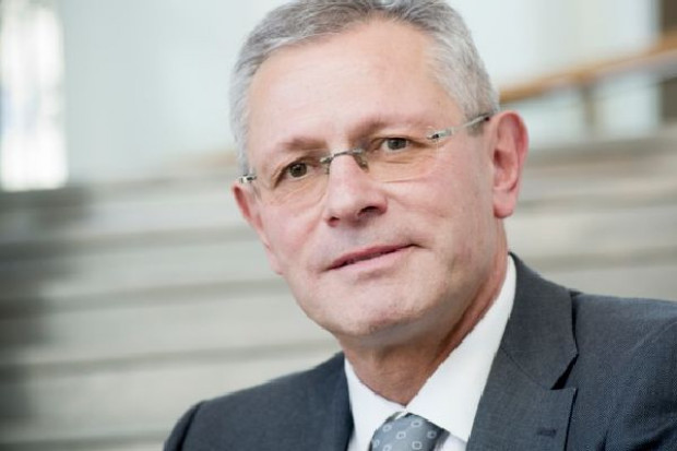 Stefan Golonka, prezes Kraft Foods Polska Kraft Foods będzie monitorował w Polsce portale społecznościowe