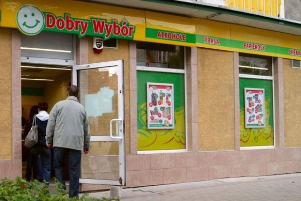 Sklep sieci Dobry Wybór w Ełku Do lipca 2012 r. sieć Dobry Wybór chce mieć w Polsce co najmniej 80 sklepów